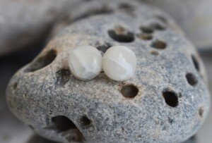 Pendientes Botón de Mármol - Image 2