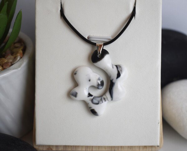 Colgante Nebulosa B/N